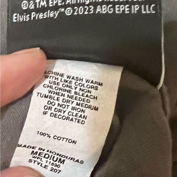 Graceland Gray Short Sleeve Tee - Picture 5 of 5